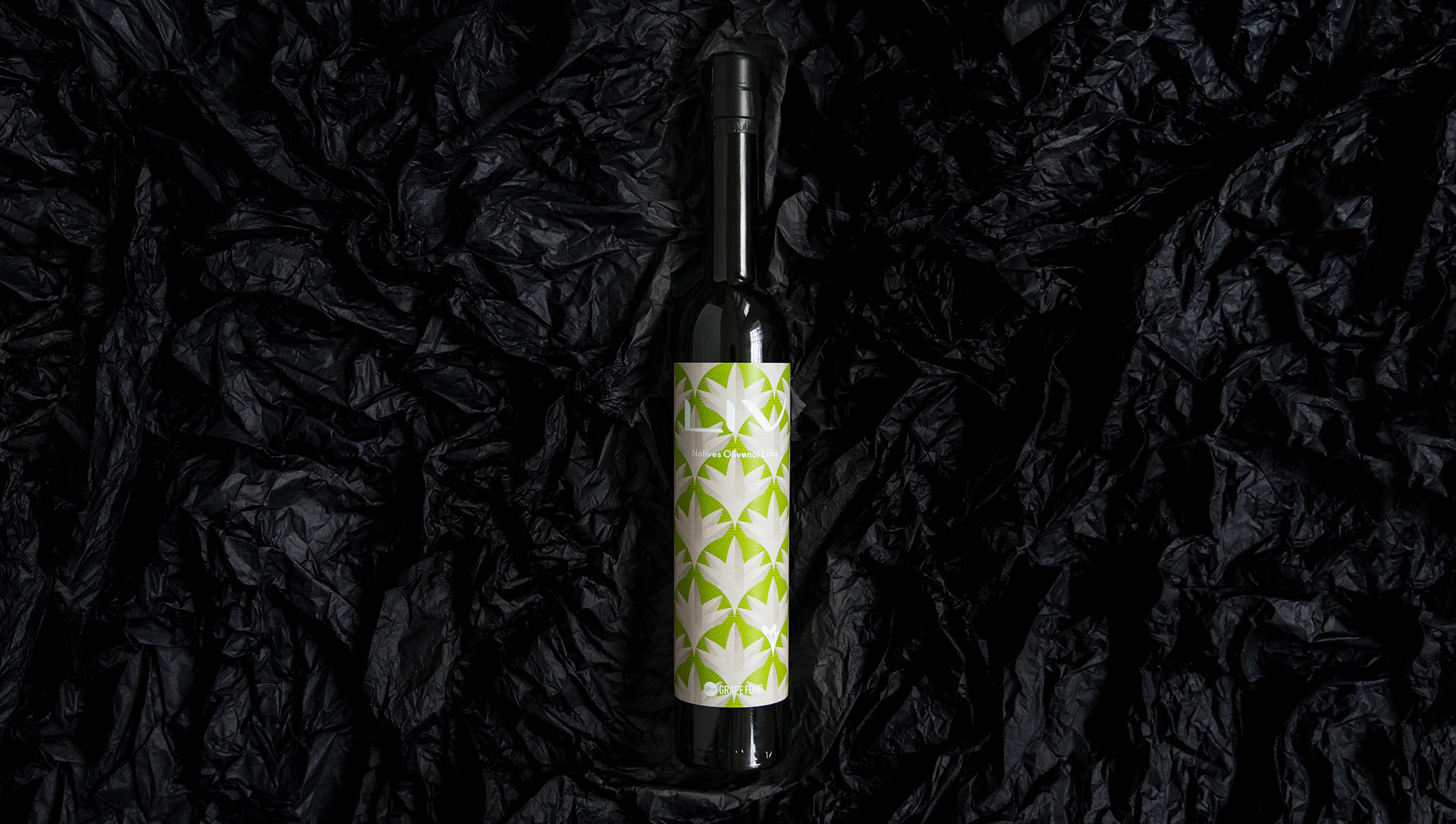 LIV – Kroatisches Olivenöl, Consumer Branding, Package Design, Illustration, Lettering von ELLIJOT